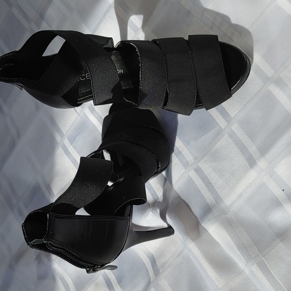 BCBG Generation Black Stilettos Size 5.5 - Picture 6 of 9
